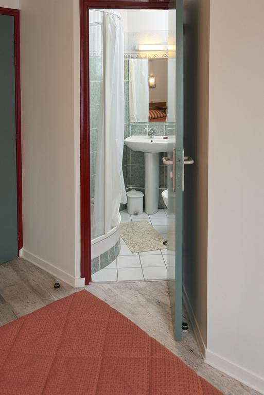 chambres d'hotes du colvert Forges-les-Eaux Extérieur photo