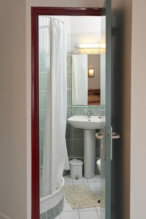 chambres d'hotes du colvert Forges-les-Eaux Extérieur photo